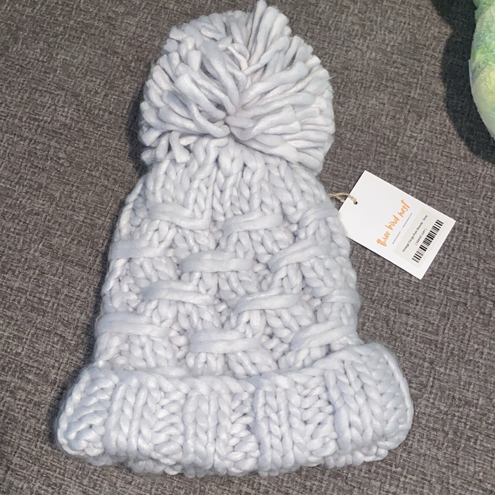 Three Bird Nest Chunky Knit Pom-Pom Beanie - Soft Gray - Picture 6 of 6